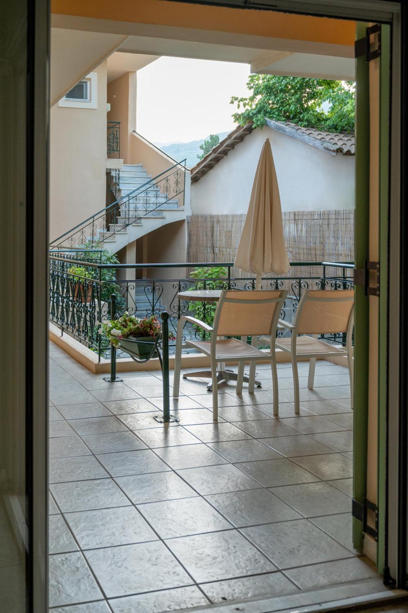 Konstantinos Hotel & Apartments 2 Nydri  Exterior photo